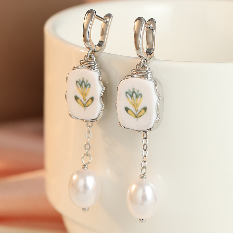 Elegant Floral Drop Earrings with Mini Flowers
